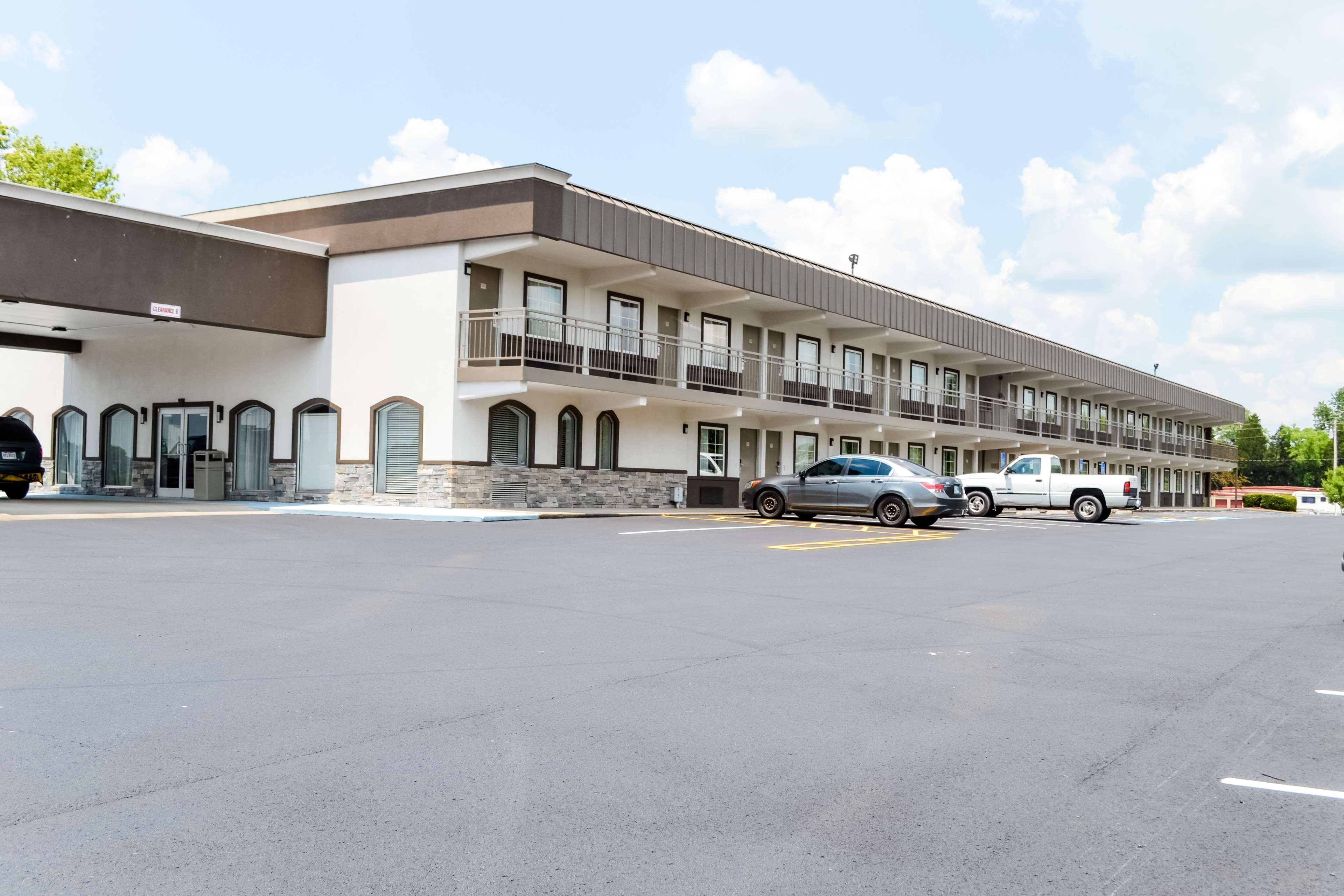 Surestay Hotel By Best Western Bowling Green North Exterior photo